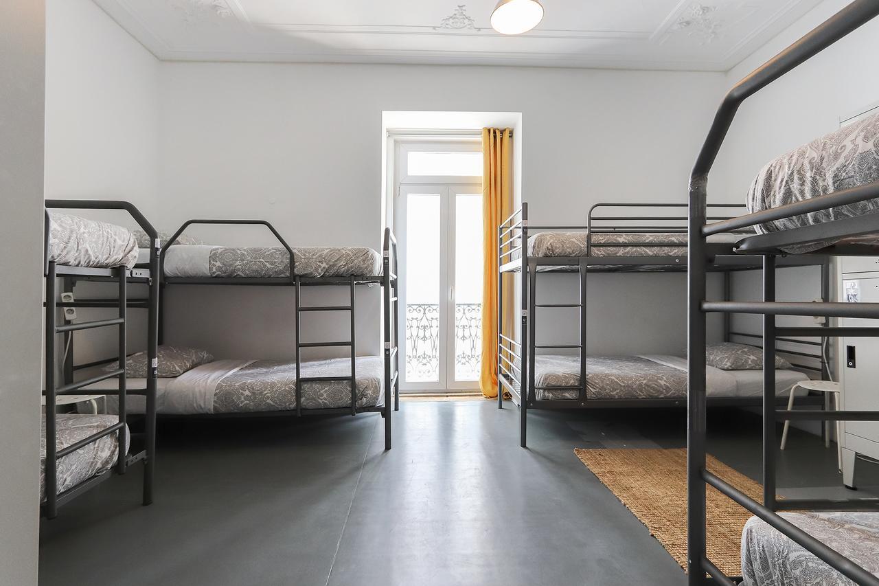 Kab+1 Hostel Lisbon Bagian luar foto