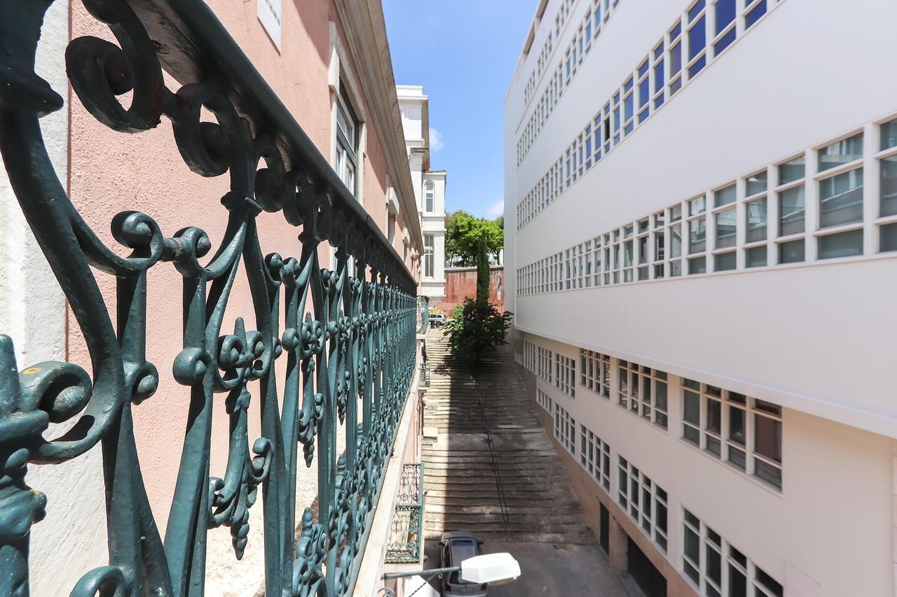 Kab+1 Hostel Lisbon Bagian luar foto
